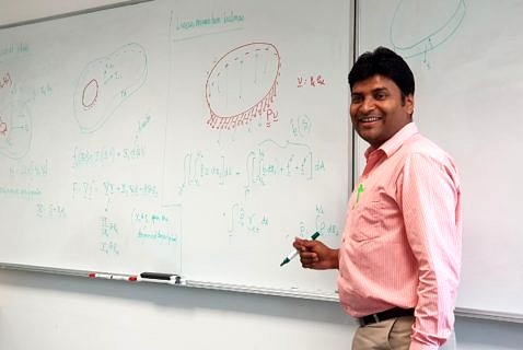 Towards entry "Lecture: Nonlinear Elasticity Theory of Cosserat Plates [07/2019]"